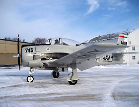 北美 T28B型教练攻击机