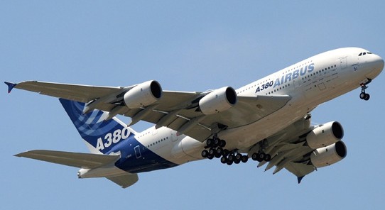 我国首单空客A380融资租赁在天津交付