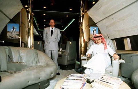 沙特王子疑卖私人飞机欠中介费 受法庭审讯